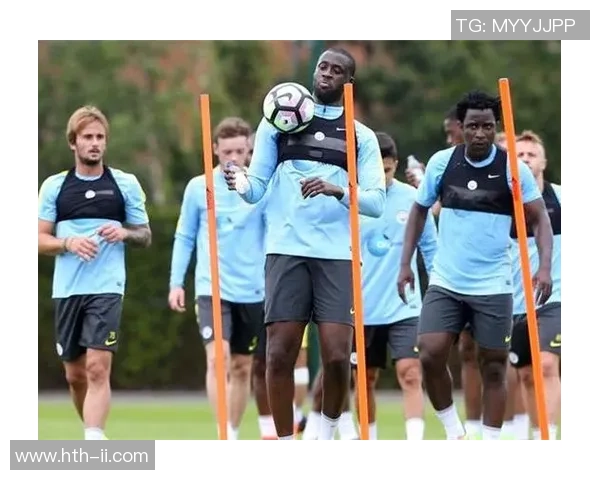 足球服肩膀设计的创新与舒适性分析探讨运动员表现的影响因素