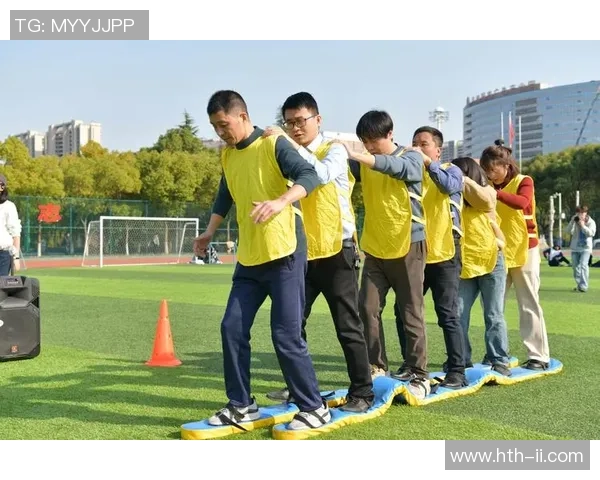 足球运动带来的身心健康益处及其对团队合作精神的促进